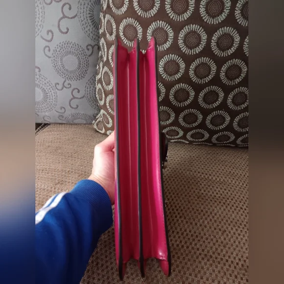 Gucci GG Rare Pink Patent Leather Chain Crossbody Bag - Picture 3 of 7